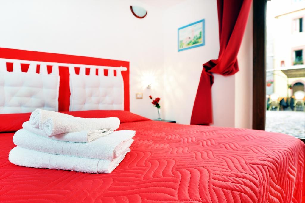 Ada'S Guest House Боза Екстер'єр фото